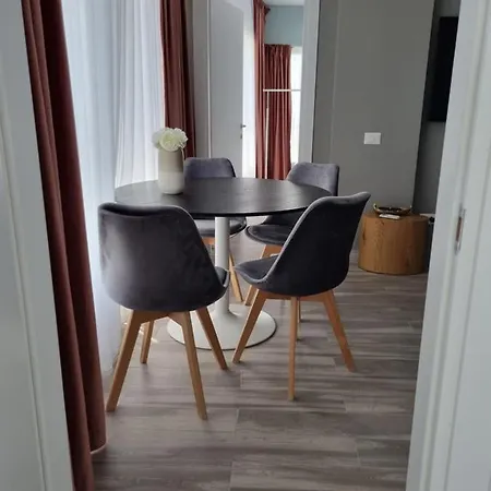 Hotel apartamentowy Sea View Etajul 11 Olimp