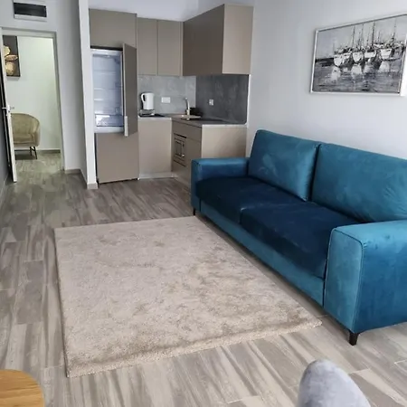 Sea View Etajul 11 아파트호텔 올림프
