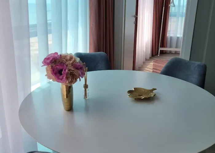 Sea View Etajul 11 Aparthotel 3*